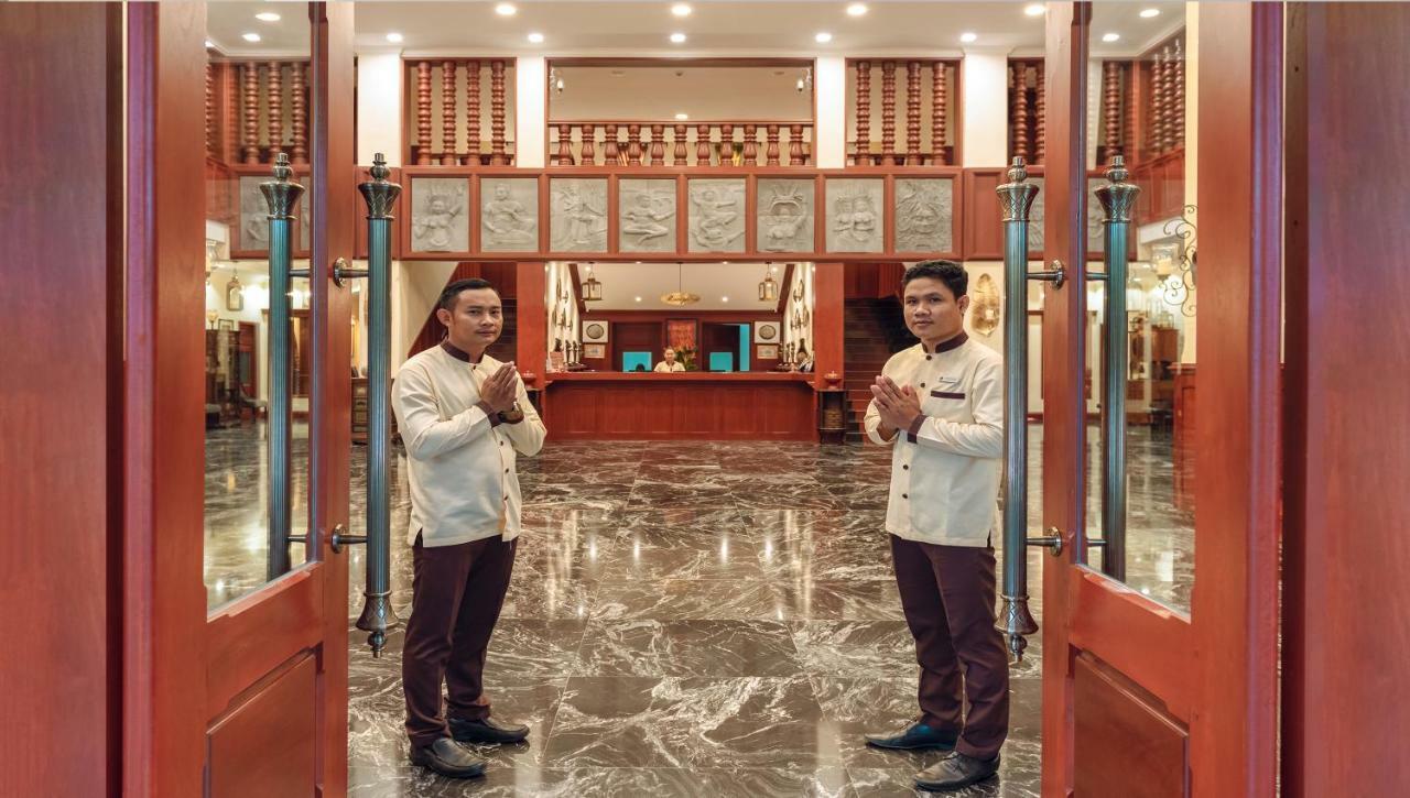 Hotel De La Renaissance Siem Reap Exterior foto